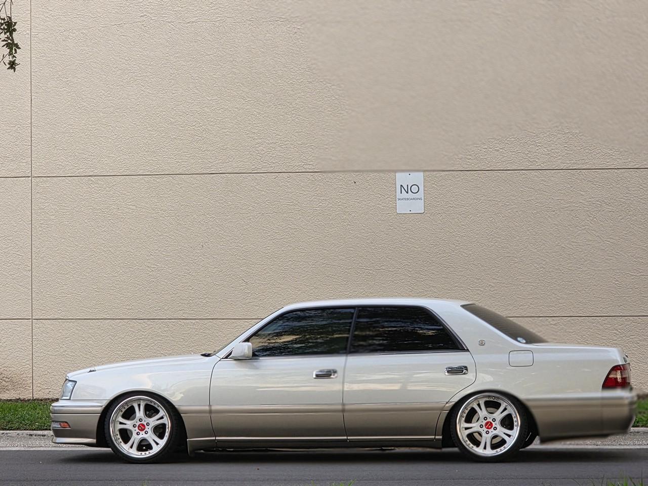 Toyota Crown  1996