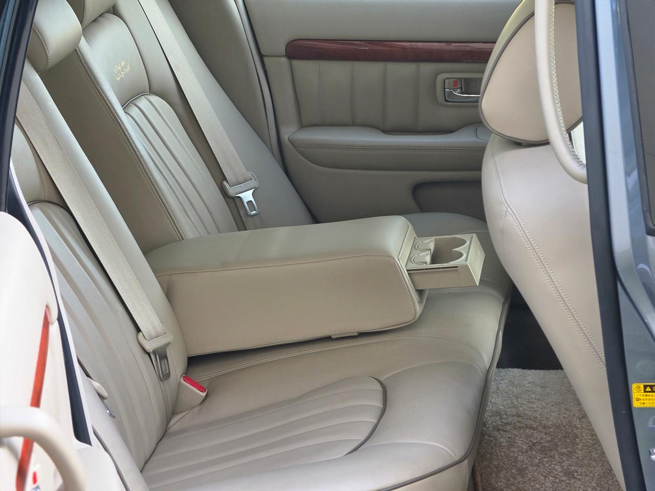 Toyota Origin  2000