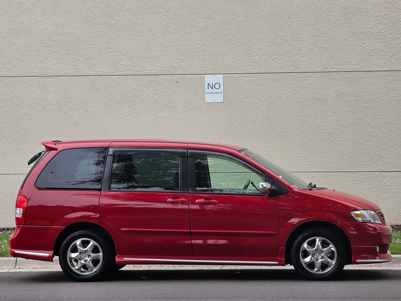 Mazda MPV  2001