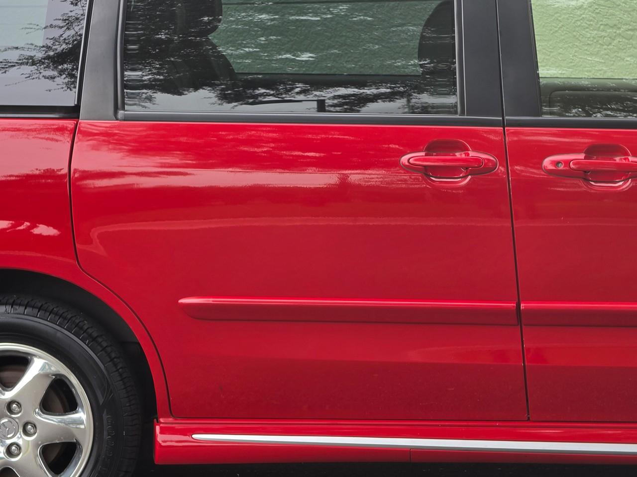 Mazda MPV  2001