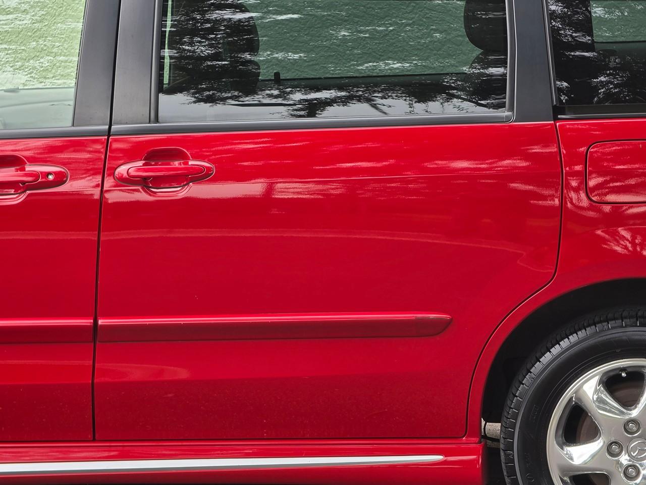 Mazda MPV  2001