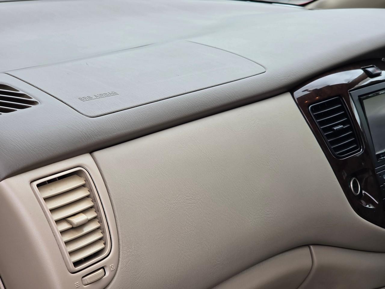 Mazda MPV  2001