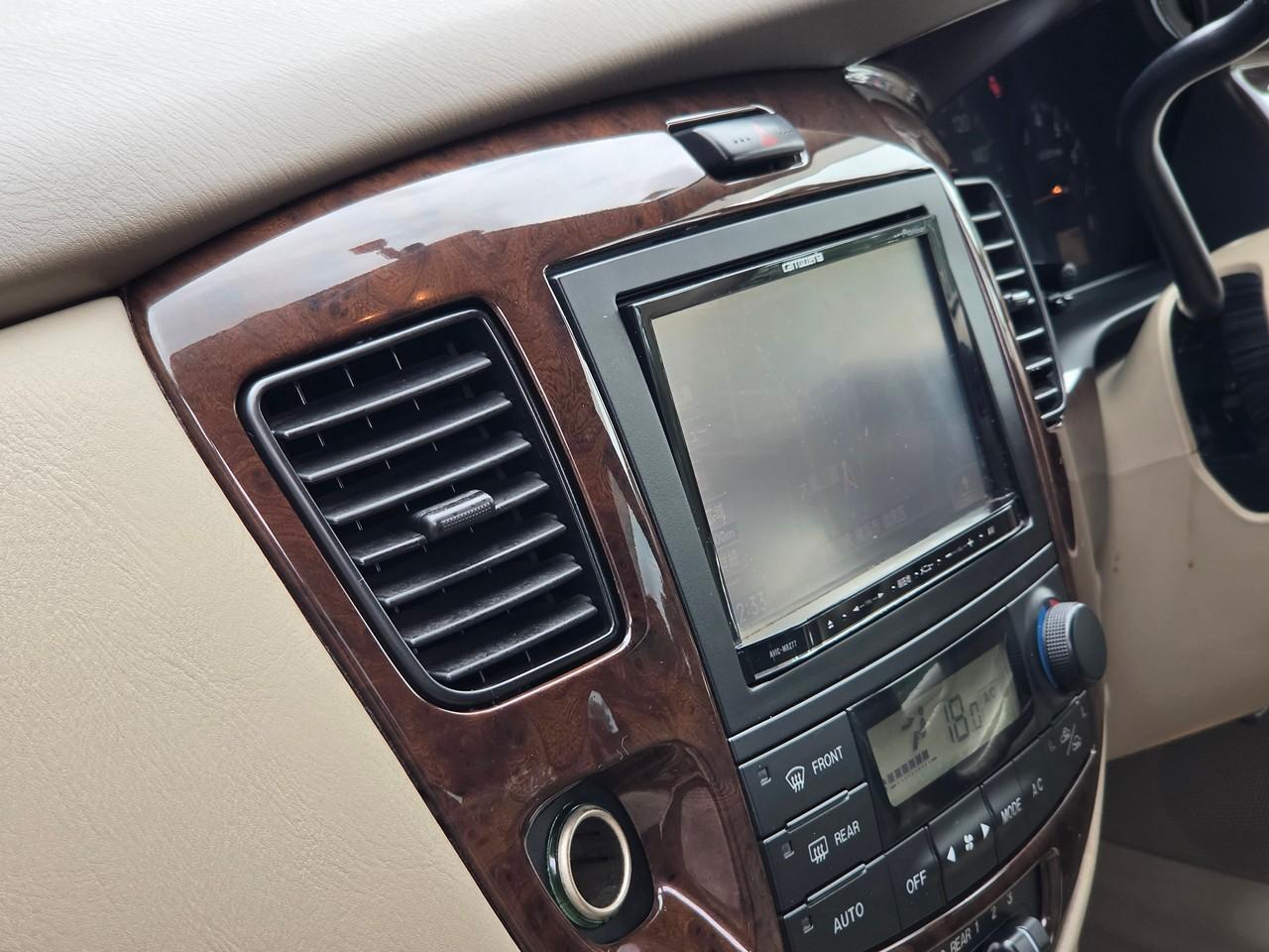 Mazda MPV  2001