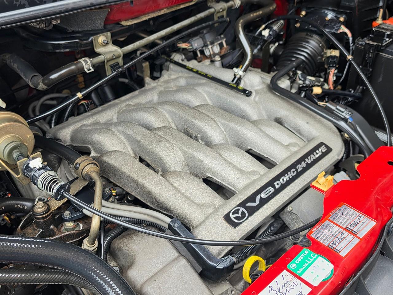 Mazda MPV  2001