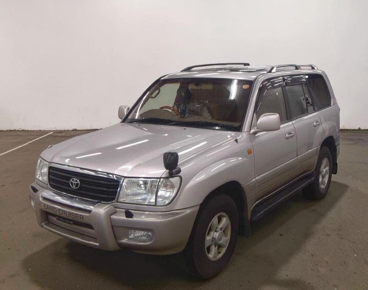Toyota Land Cruiser  1999