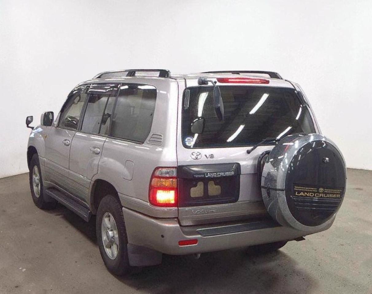 Toyota Land Cruiser  1999