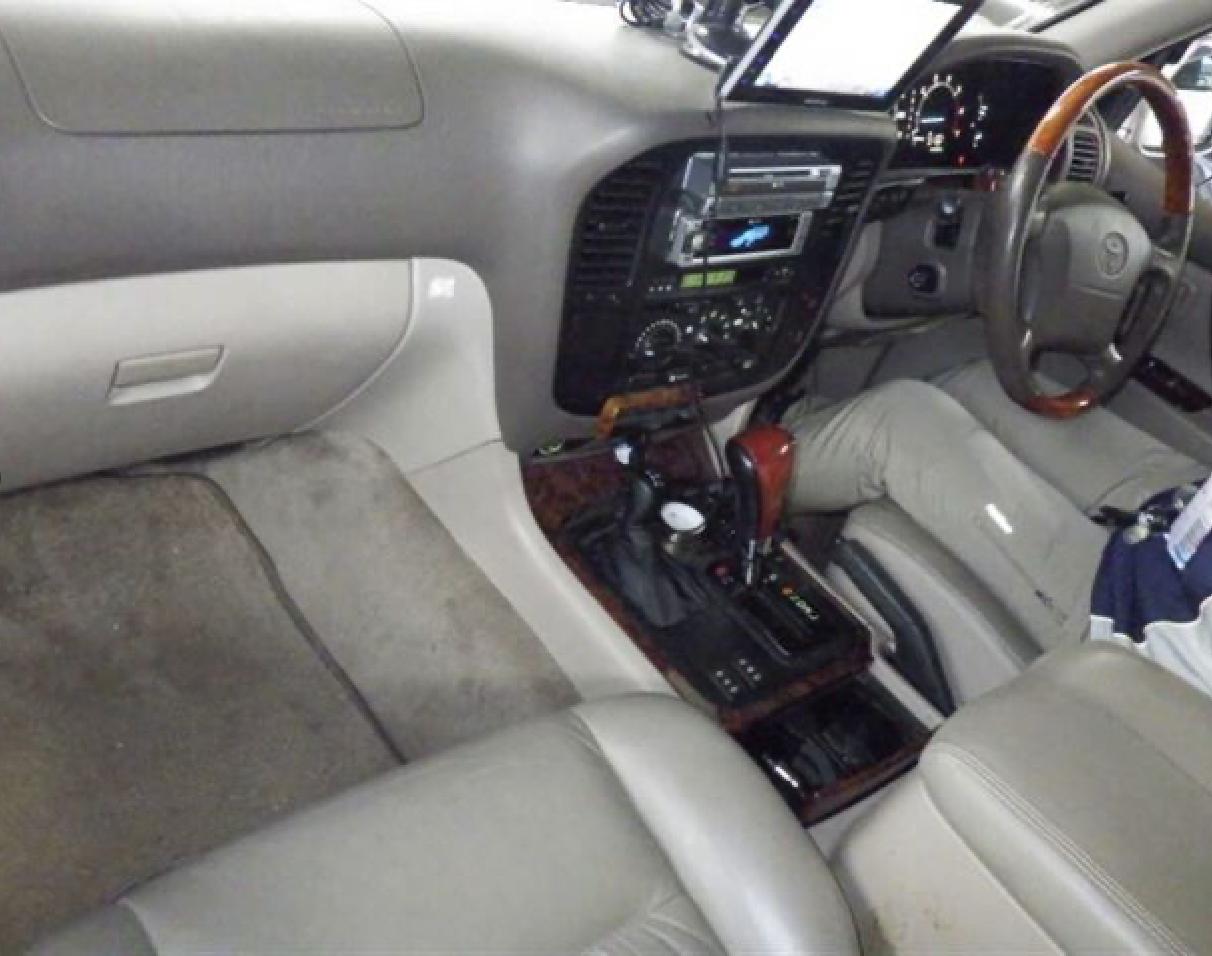 Toyota Land Cruiser  1999