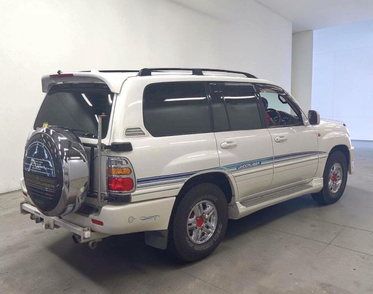Toyota Land Cruiser  2001