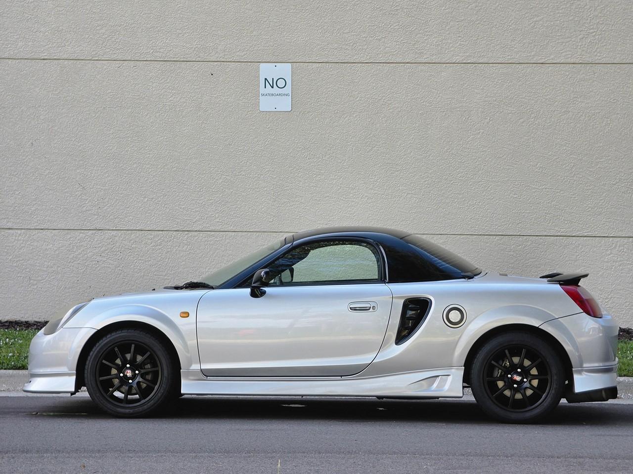 Toyota MR2 Spyder  1999