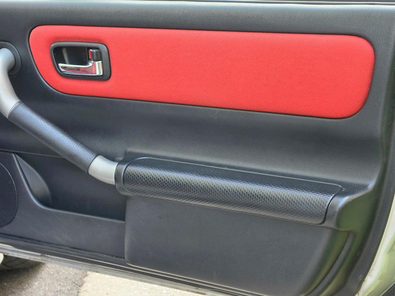 Toyota MR2 Spyder  1999