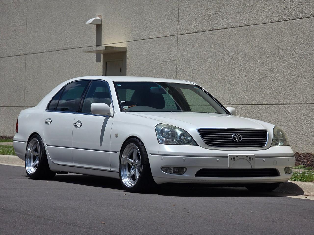 Toyota Celsior  2000
