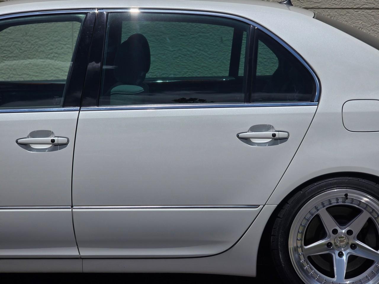 Toyota Celsior  2000