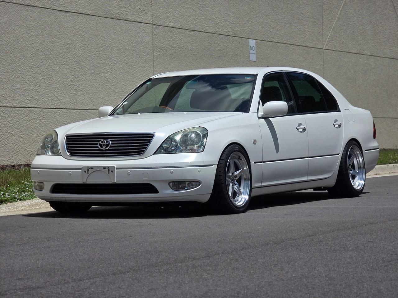 Toyota Celsior  2000