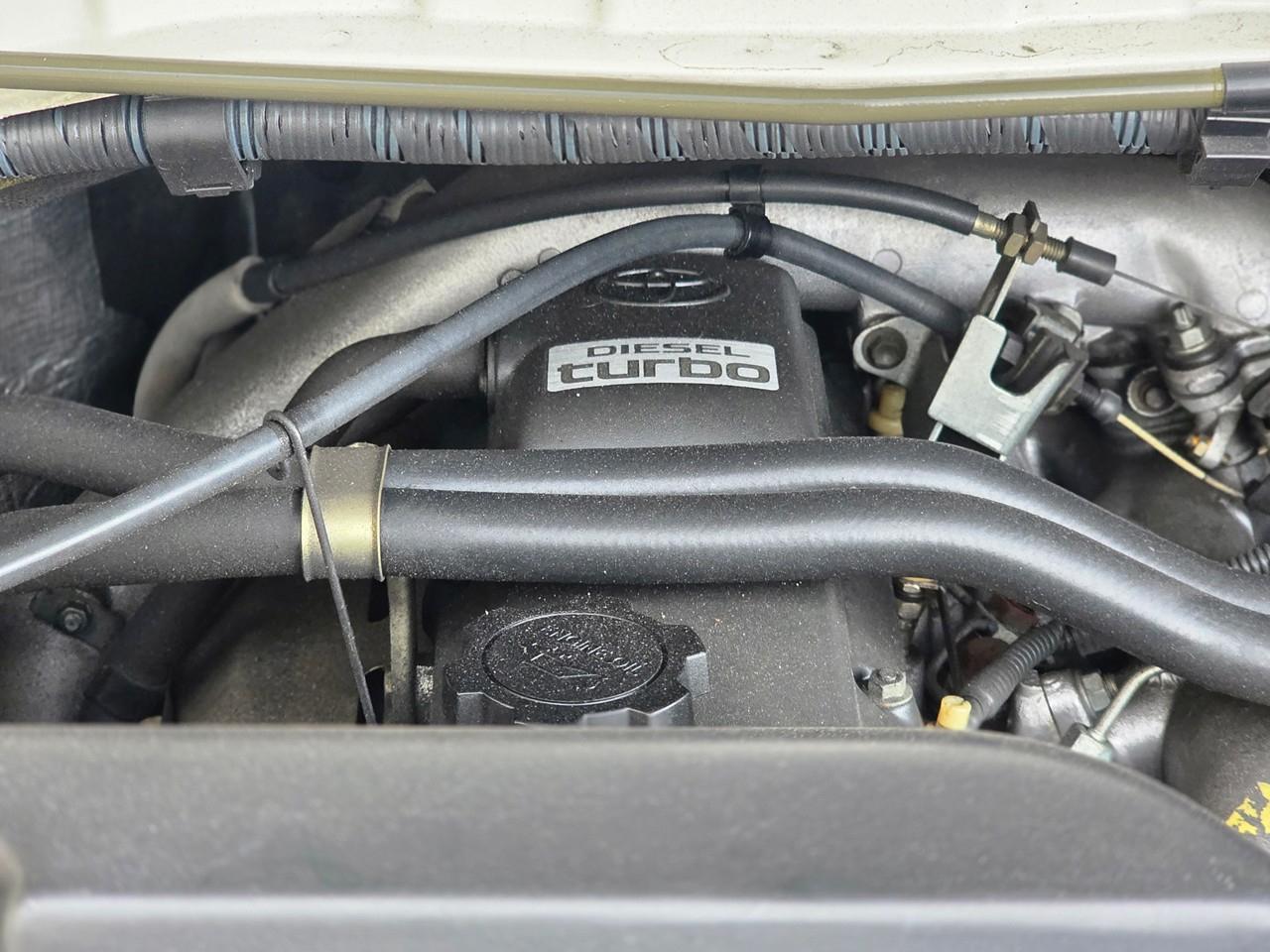Toyota Granvia  1996