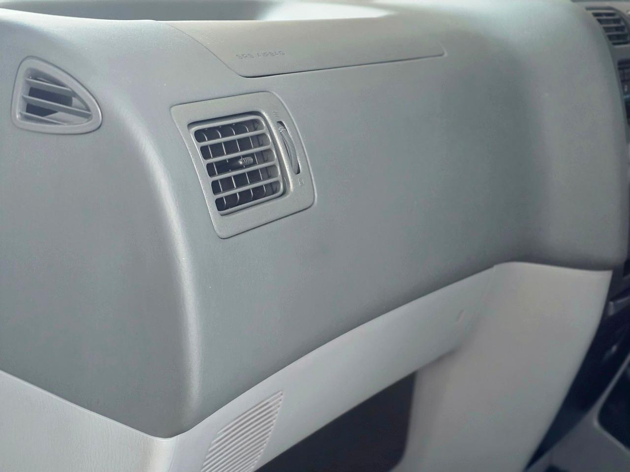 Toyota Granvia  1996