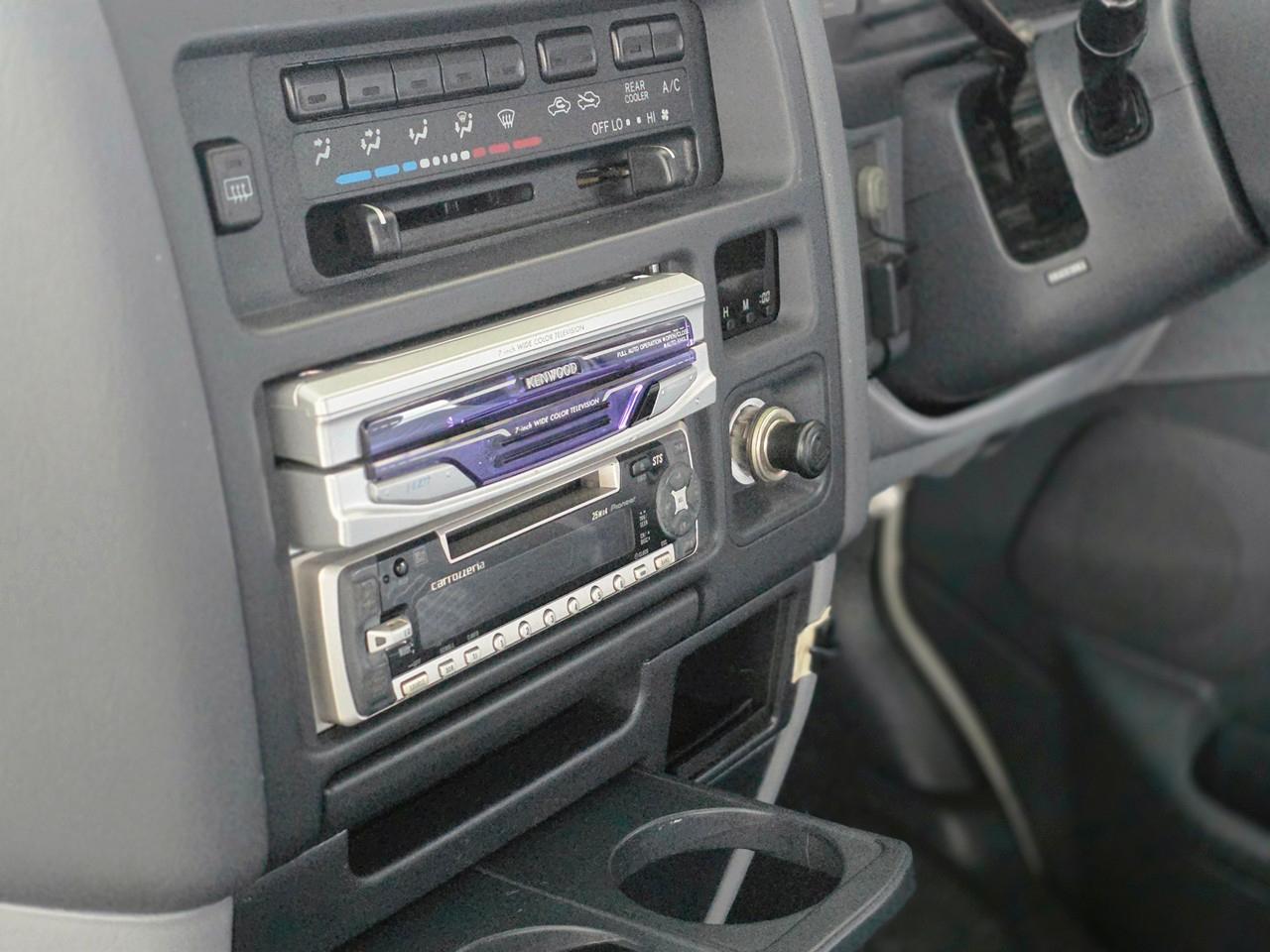 Toyota Granvia  1996