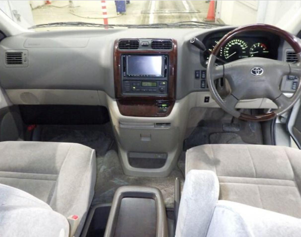 Toyota Grand Hiace  2000