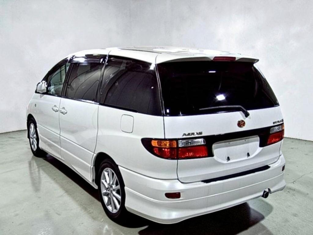 Toyota Estima  2001