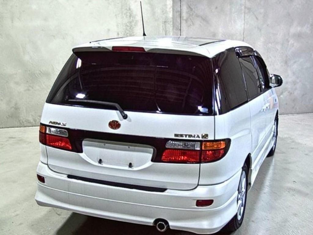 Toyota Estima  2001