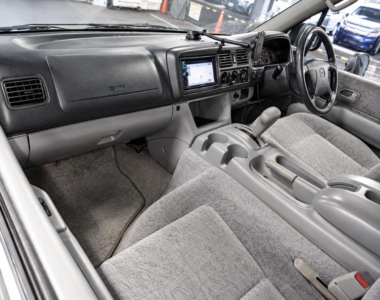 Mazda Bongo  1999