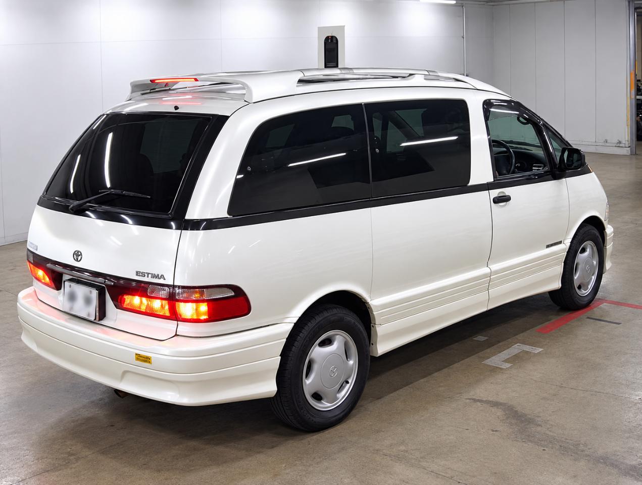 Toyota Estima  1999