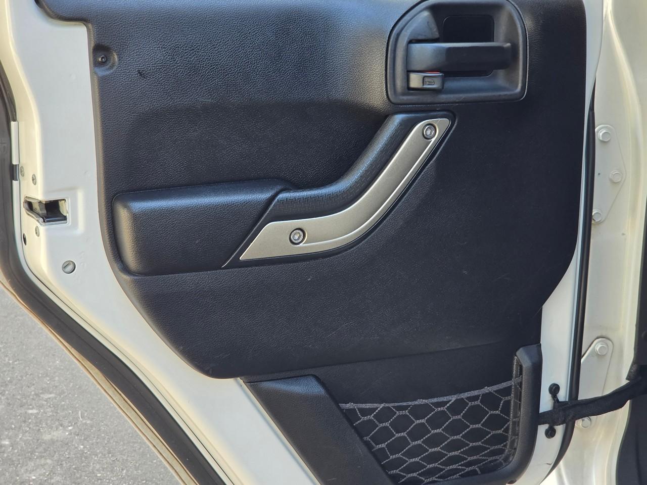 Jeep Wrangler Unlimited Sport 4WD 2015