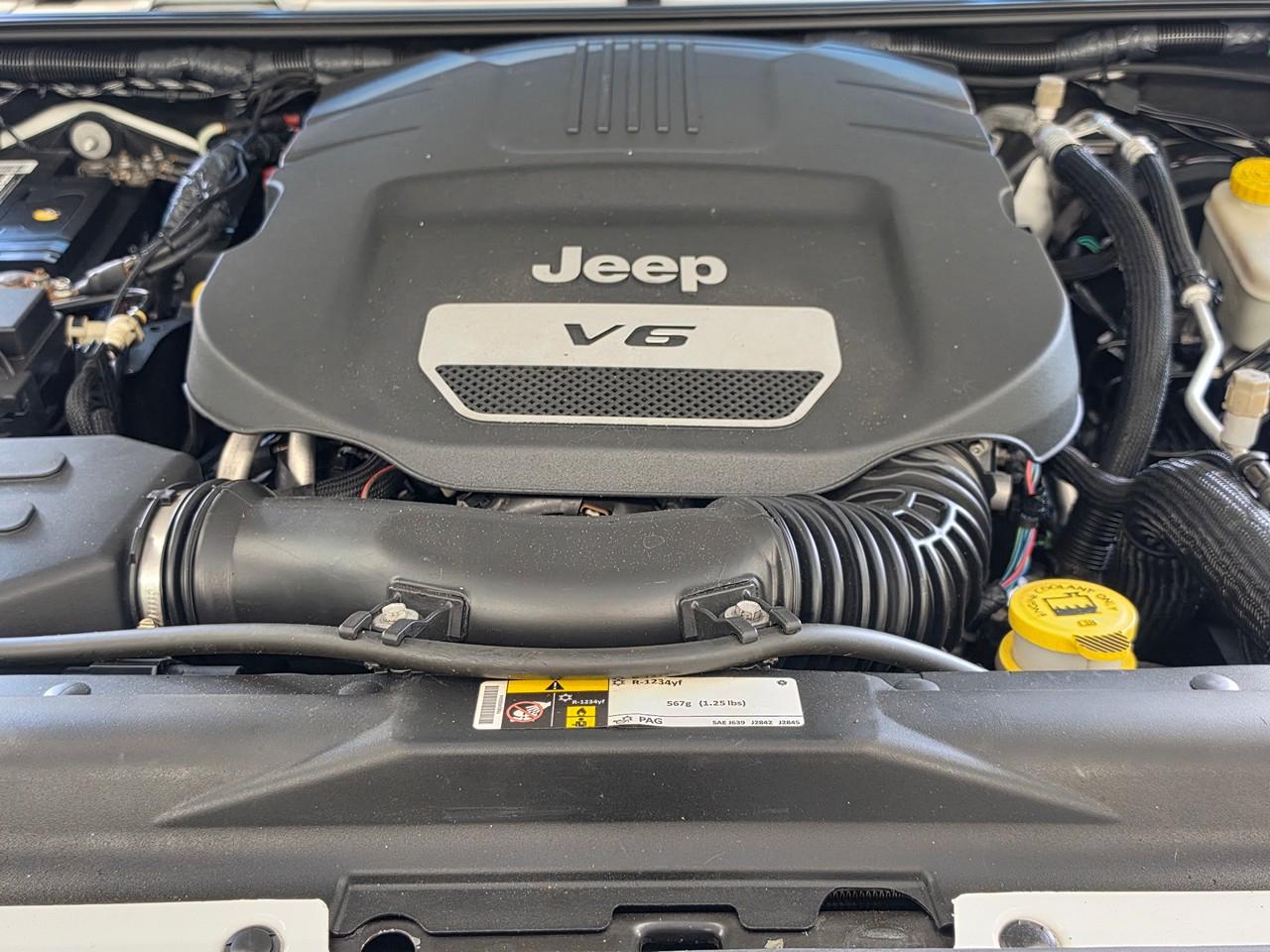 Jeep Wrangler Unlimited Sport 4WD 2015