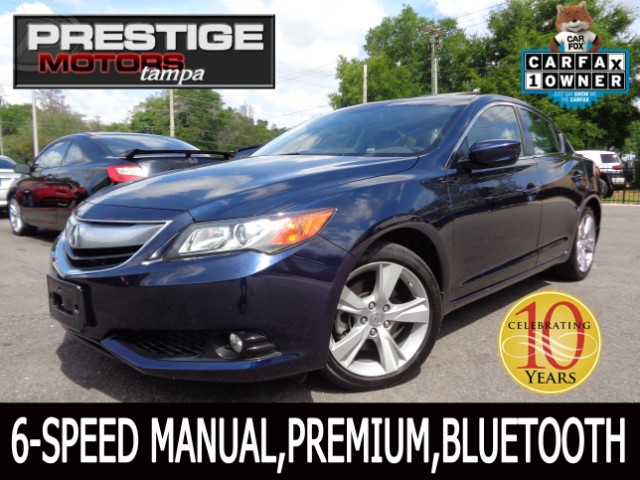 2013 Acura ILX 6-Spd MT w/ Premium Package