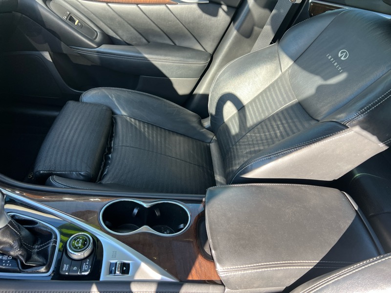 Infiniti Q50 Premium 2014