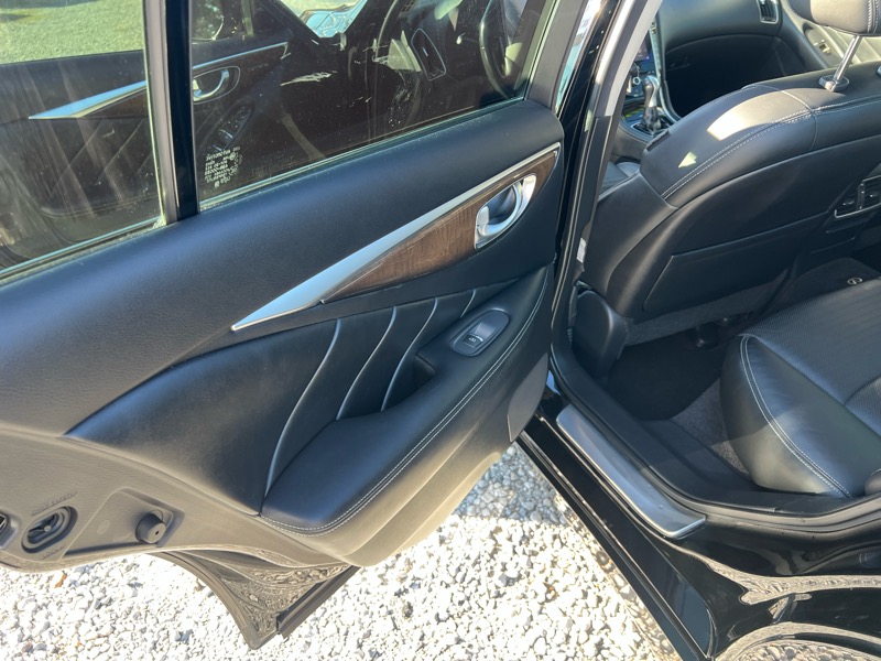 Infiniti Q50 Premium 2014