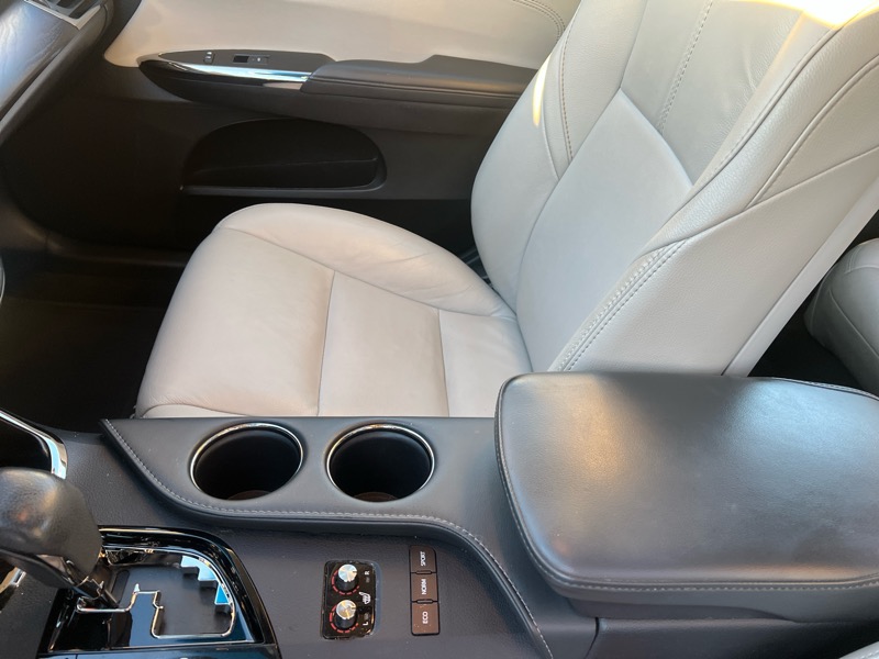 Toyota Avalon XLE Plus 2017