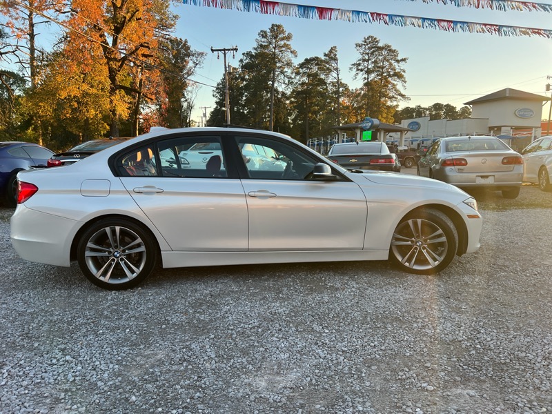 BMW 3-Series 328i Sedan 2012