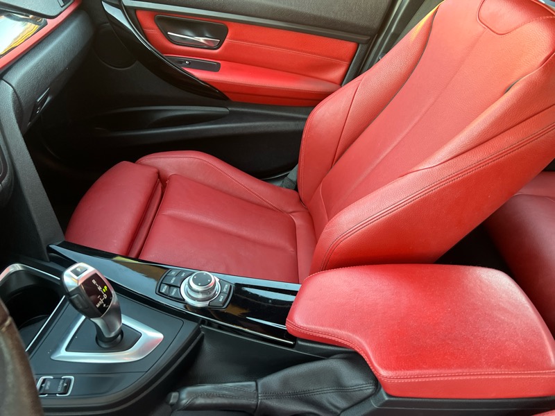 BMW 3-Series 328i Sedan 2012