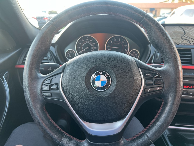 BMW 3-Series 328i Sedan 2012