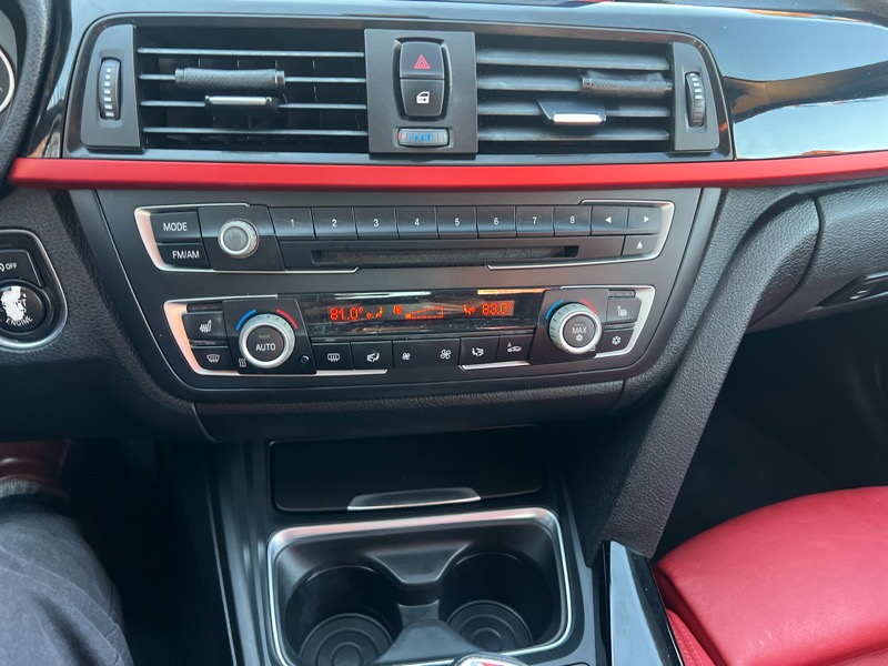 BMW 3-Series 328i Sedan 2012