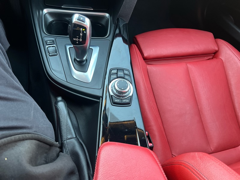 BMW 3-Series 328i Sedan 2012