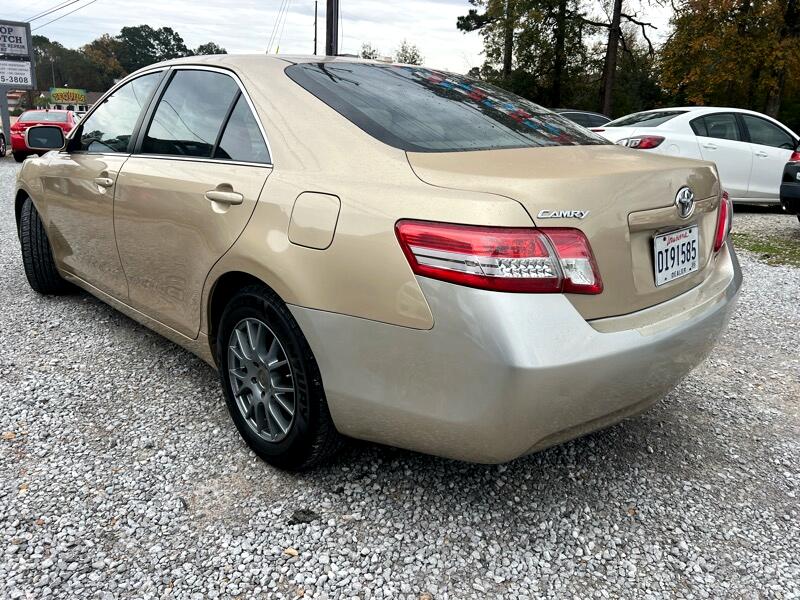Toyota Camry SE 6-Spd MT 2010