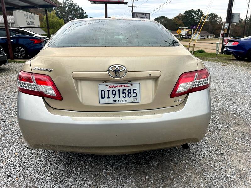 Toyota Camry SE 6-Spd MT 2010