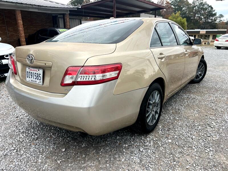 Toyota Camry SE 6-Spd MT 2010
