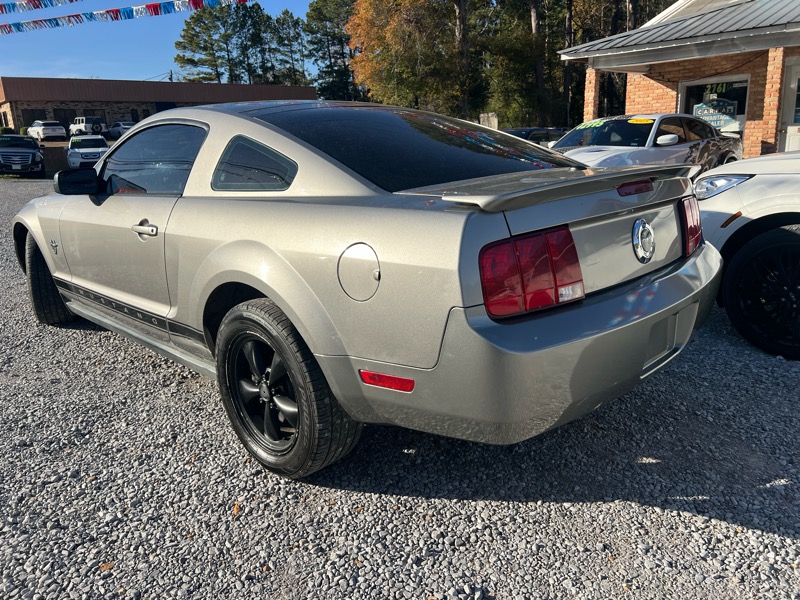Ford Mustang V6 Coupe 2009