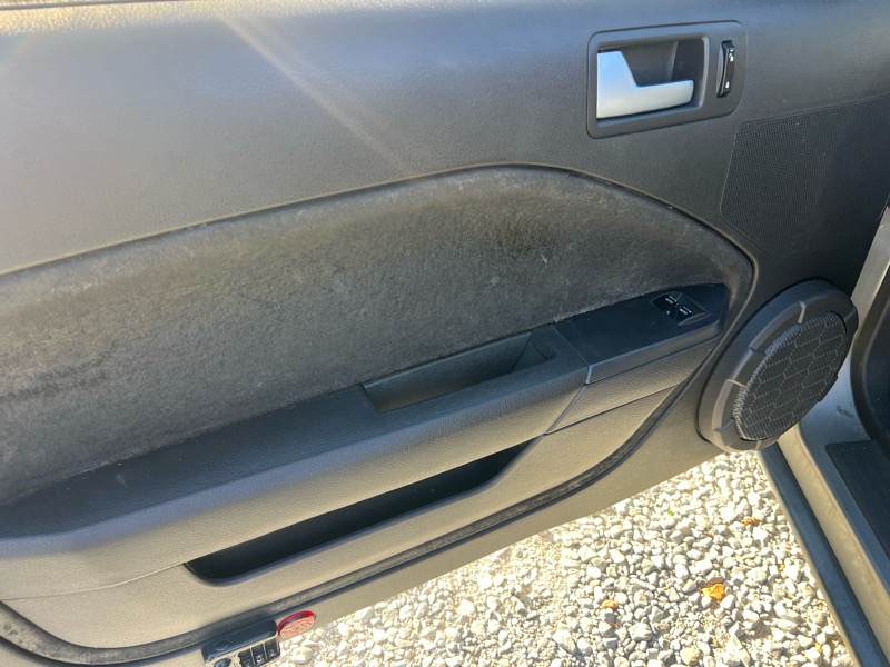 Ford Mustang V6 Coupe 2009