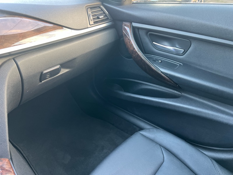 BMW 3-Series 328i SULEV 2015