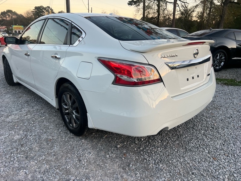 Nissan Altima 2.5 SV 2015