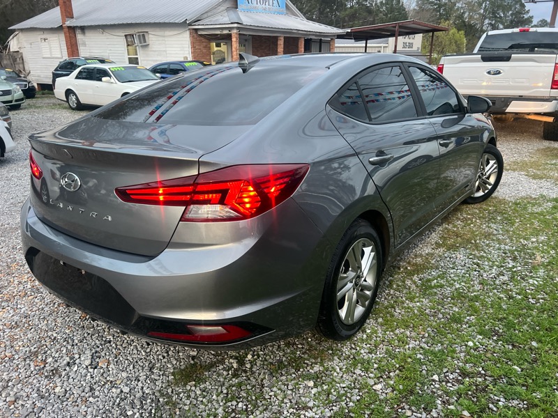 Hyundai Elantra Limited 2019