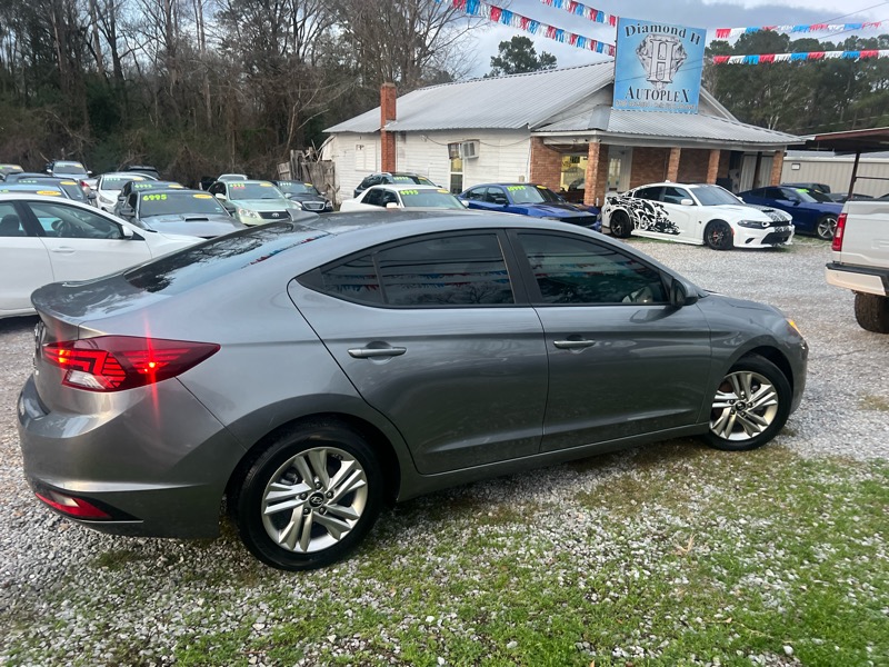 Hyundai Elantra Limited 2019