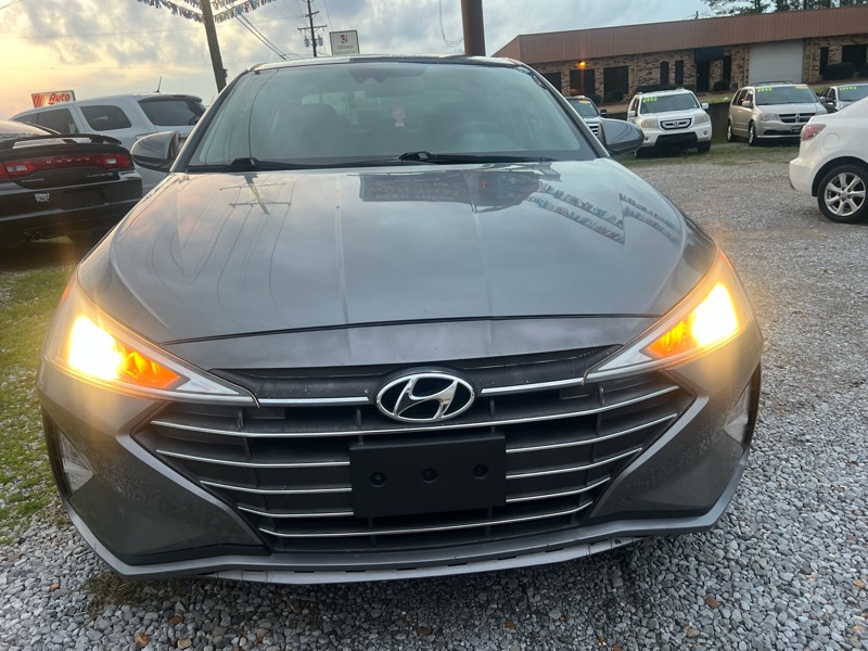 Hyundai Elantra Limited 2019