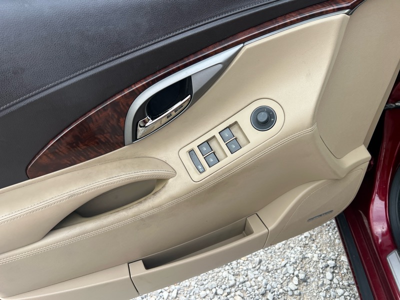 Buick LaCrosse CXL FWD 2010