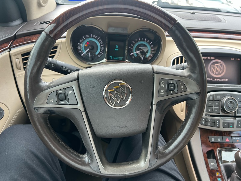 Buick LaCrosse CXL FWD 2010
