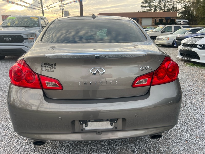 Infiniti G Sedan G37x AWD 2011