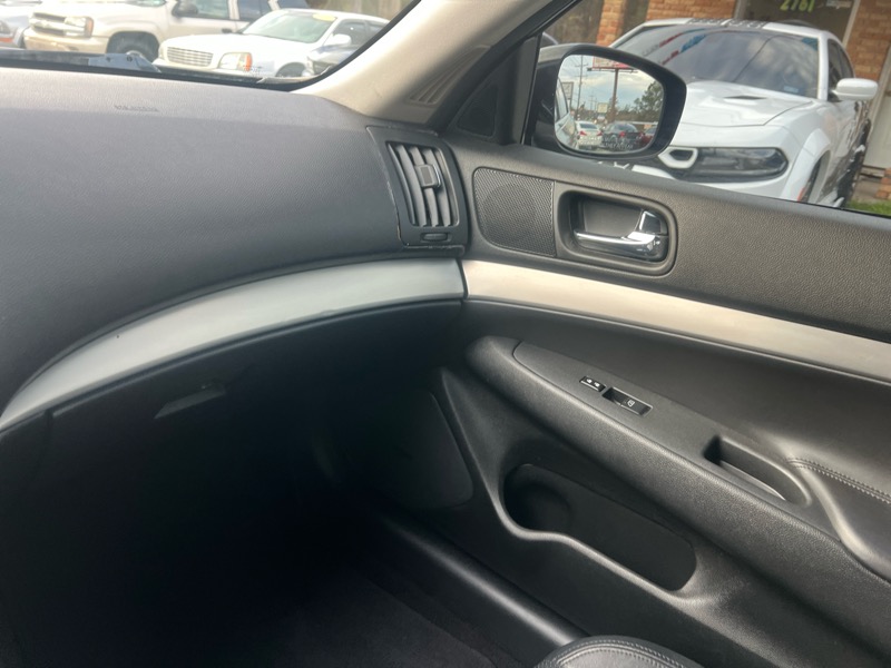 Infiniti G Sedan G37x AWD 2011